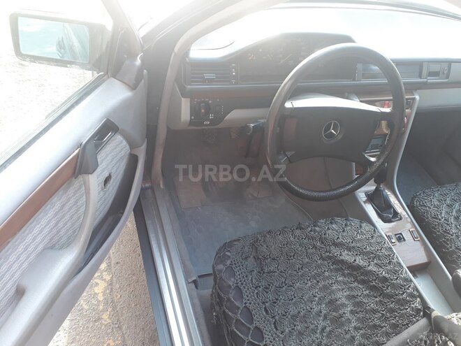 Mercedes E 200 1991, 200,000 km - 2.0 l - Gəncə
