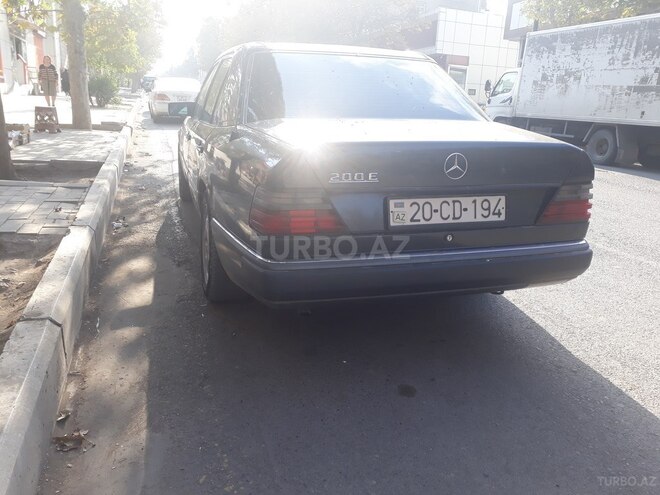 Mercedes E 200 1991, 200,000 km - 2.0 l - Gəncə