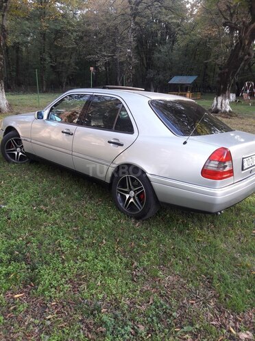 Mercedes C 200 1995, 256,000 km - 2.0 l - Bakı