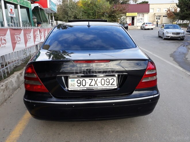 Mercedes E 220 2003, 224,700 km - 2.2 l - Bakı