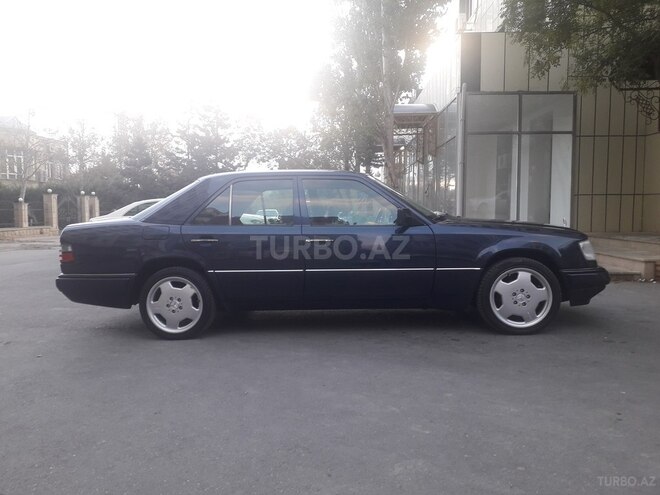 Mercedes E 220 1994, 330,000 km - 2.2 l - Bakı