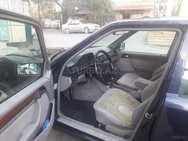 Mercedes E 220 1994, 330,000 km - 2.2 l - Bakı