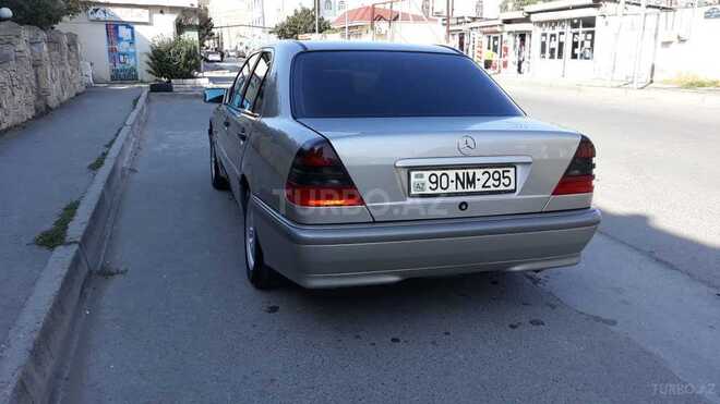 Mercedes C 240 1998, 254,000 km - 2.4 l - Bakı