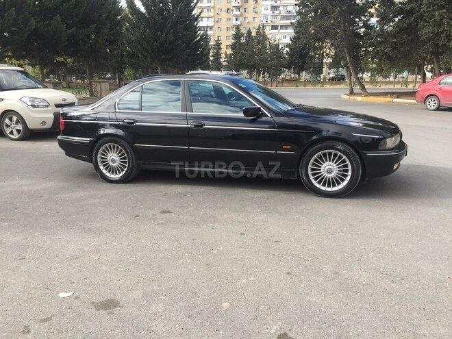 BMW 523 1998, 256,000 km - 2.5 l - Bakı