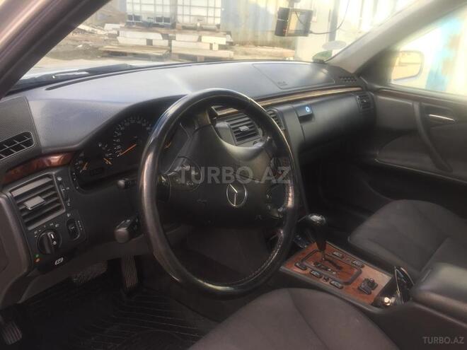Mercedes E 200 2000, 225,000 km - 2.0 l - Bakı