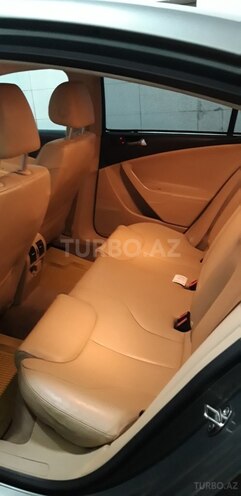 Volkswagen Passat 2006, 215,000 km - 2.0 l - Bakı