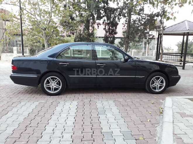 Mercedes E 240 2000, 229,000 km - 2.4 л - Şəmkir