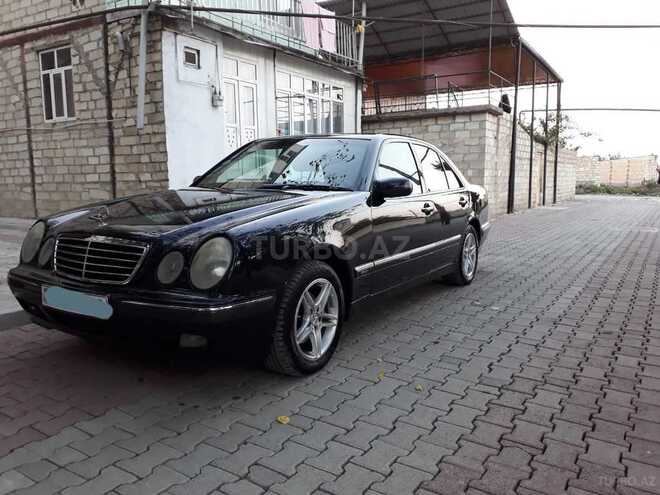 Mercedes E 240 2000, 229,000 km - 2.4 л - Şəmkir