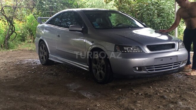 Opel Astra 2002, 250 km - 2.2 l - Bakı