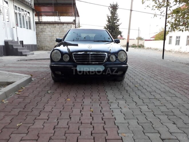 Mercedes E 240 2000, 230,000 km - 2.4 л - Şəmkir