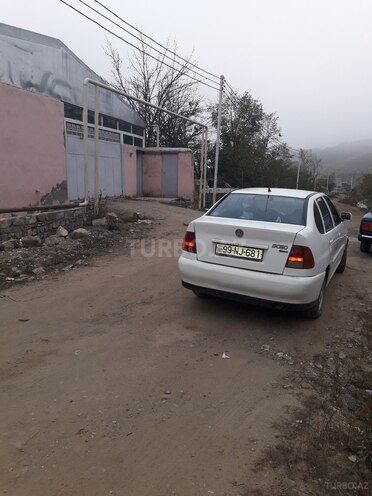 Volkswagen Polo 1998, 222,000 km - 1.5 l - Şəmkir