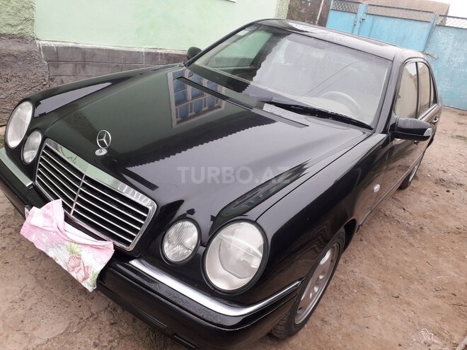 Mercedes E 320 1998, 200,000 km - 3.2 l - Sumqayıt