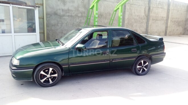Opel Vectra 1995, 430,000 km - 2.0 l - Bakı