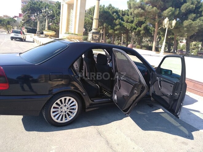 Mercedes C 180 1999, 385,000 km - 1.8 l - Bakı