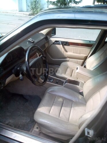 Mercedes E 420 1993, 160,000 km - 0.5 l - Bakı