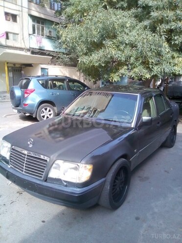 Mercedes E 420 1993, 160,000 km - 0.5 l - Bakı