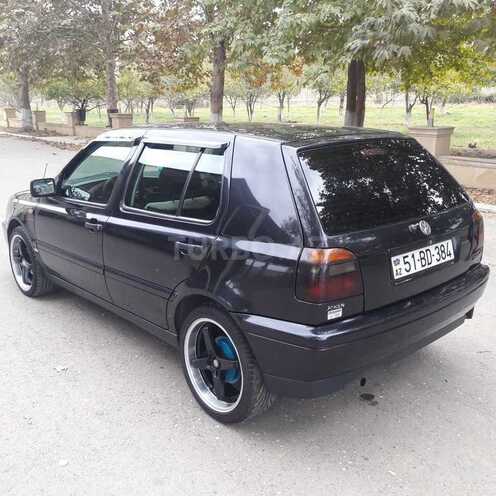Volkswagen Golf 1997, 107,500 km - 1.6 l - Xaçmaz