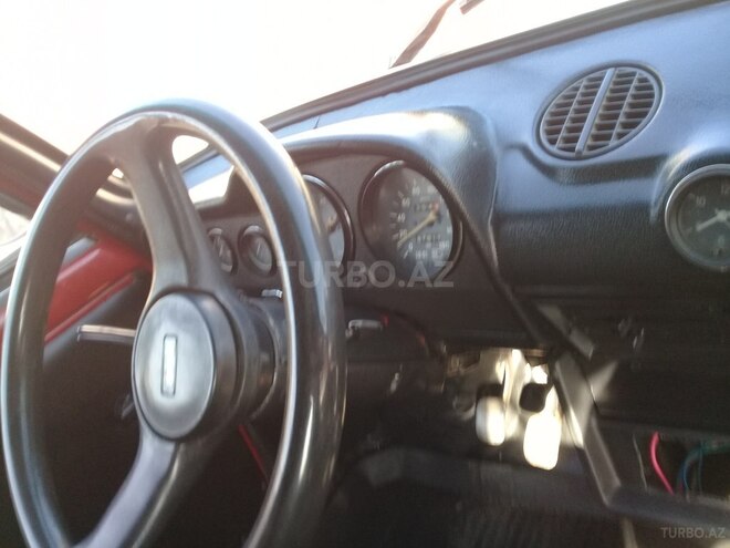 LADA (VAZ) 2111 1980, 300,000 km - 0.1 l - Qax