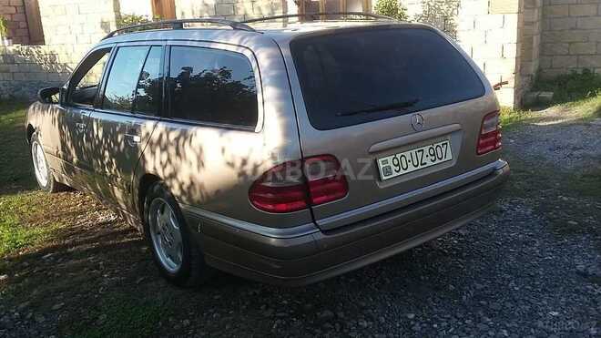 Mercedes E 280 2001, 352,000 km - 2.8 l - İsmayıllı