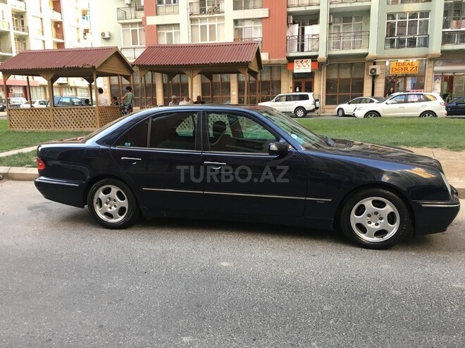 Mercedes E 240 2000, 267,995 km - 2.6 l - Bakı