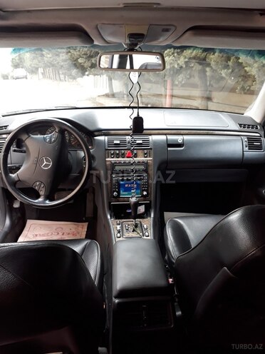 Mercedes E 320 2001, 300,000 km - 3.2 l - Bakı