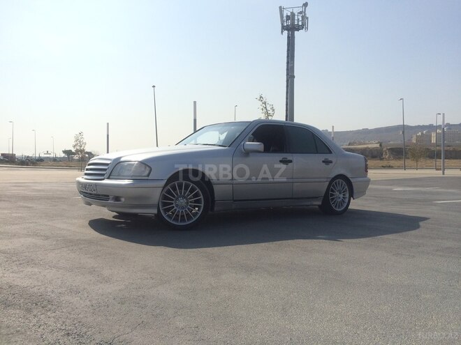 Mercedes C 220 1995, 333,000 km - 2.2 l - Bakı