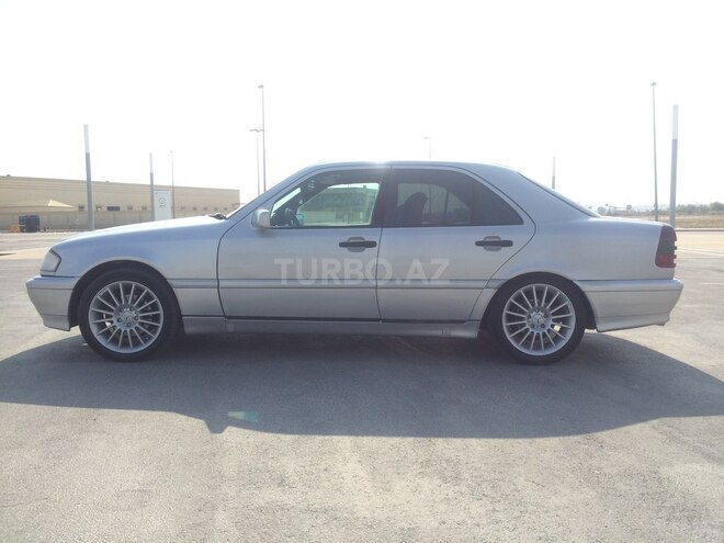 Mercedes C 220 1995, 333,000 km - 2.2 l - Bakı