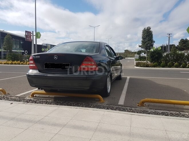 Mercedes C 180 2002, 365,000 km - 1.8 l - Bakı