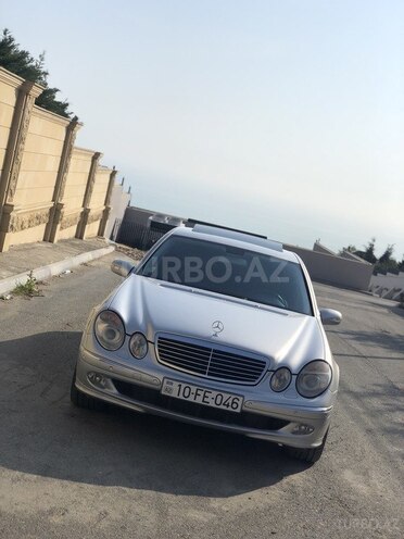 Mercedes E 320 2002, 297,000 km - 3.2 л - Bakı
