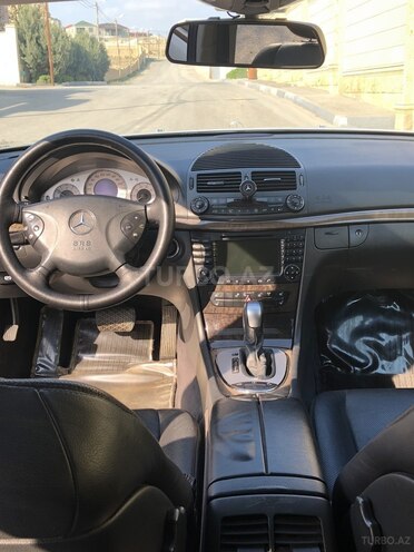 Mercedes E 320 2002, 297,000 km - 3.2 л - Bakı