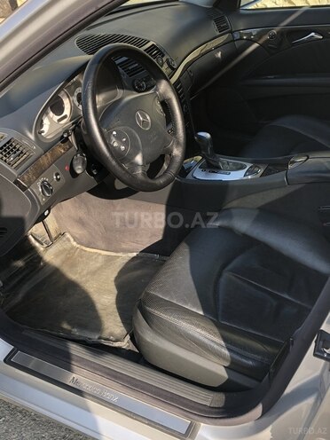 Mercedes E 320 2002, 297,000 km - 3.2 л - Bakı