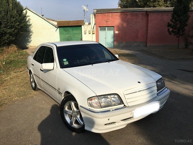 Mercedes C 240 1998, 300,000 km - 2.4 l - Gəncə
