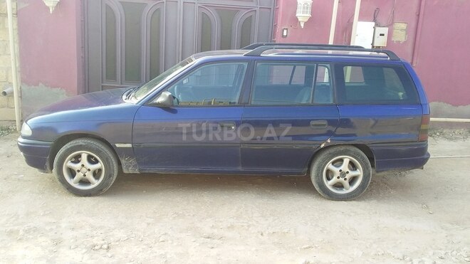 Opel Astra 1997, 300,000 km - 1.6 l - Bakı