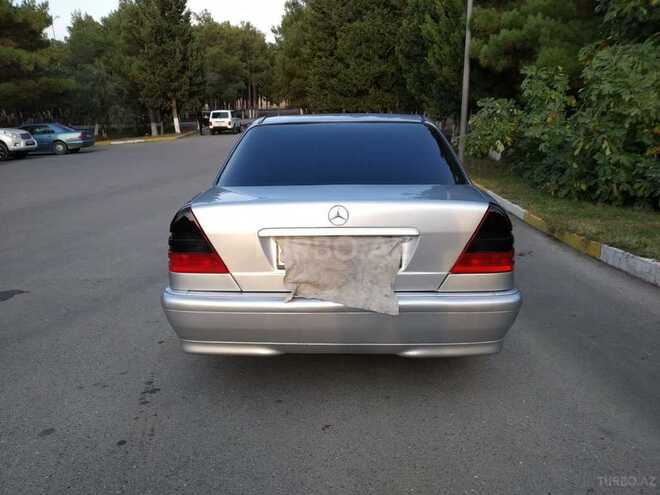 Mercedes C 220 2000, 342,528 km - 2.2 l - Bakı