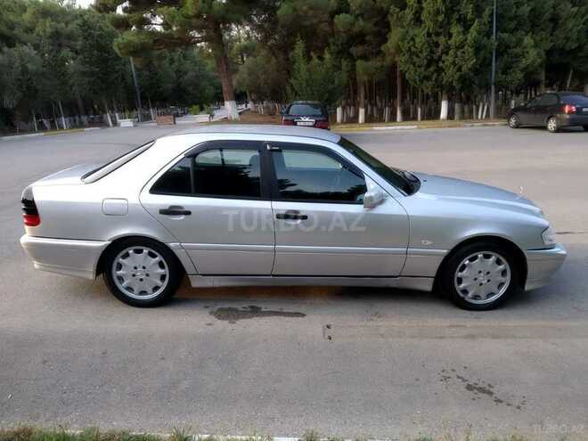 Mercedes C 220 2000, 342,528 km - 2.2 l - Bakı