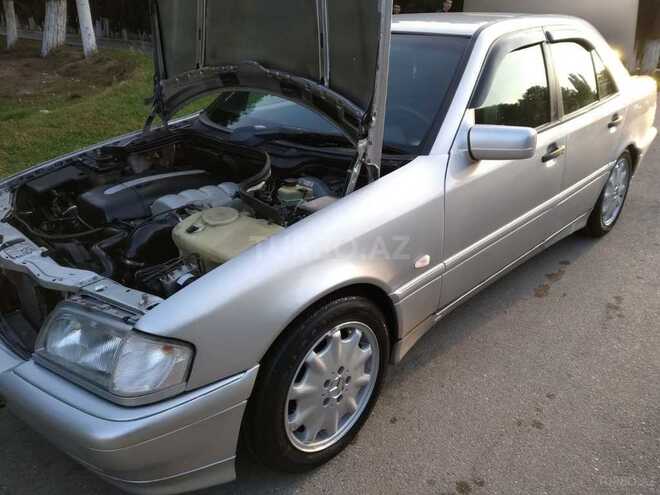 Mercedes C 220 2000, 342,528 km - 2.2 l - Bakı