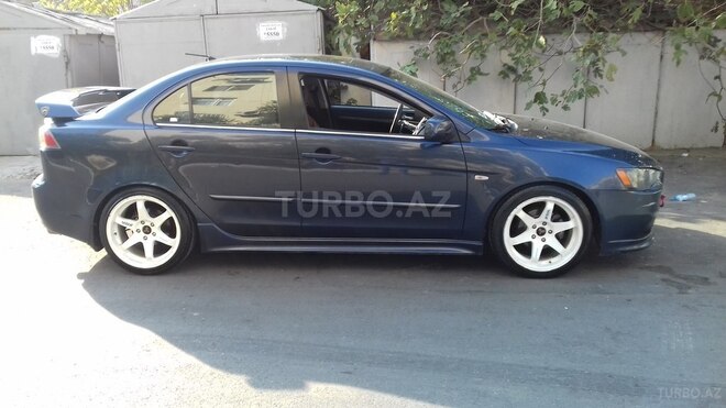 Mitsubishi Lancer 2009, 240,000 km - 2.0 l - Bakı