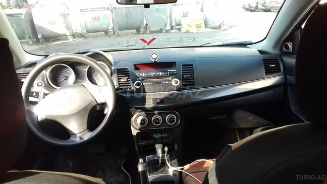 Mitsubishi Lancer 2009, 240,000 km - 2.0 l - Bakı