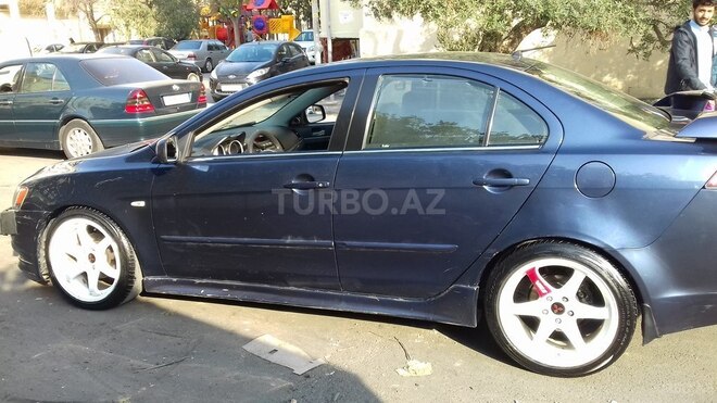 Mitsubishi Lancer 2009, 240,000 km - 2.0 l - Bakı