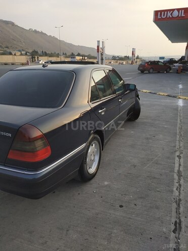 Mercedes C 230 1999, 145,000 km - 2.3 l - Bakı