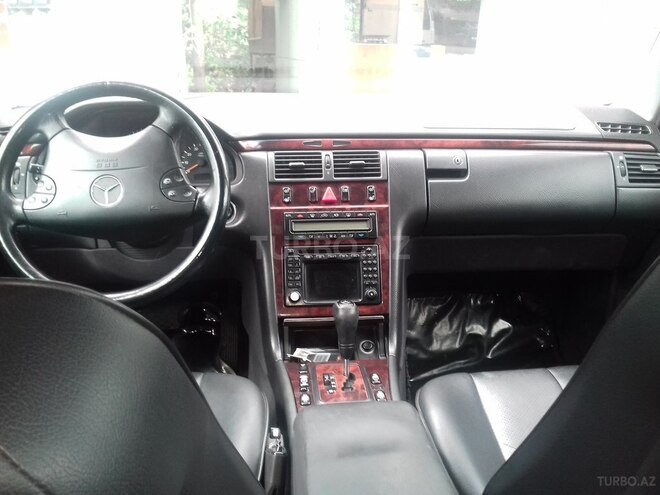 Mercedes E 320 1999, 310,000 km - 3.2 л - Bakı