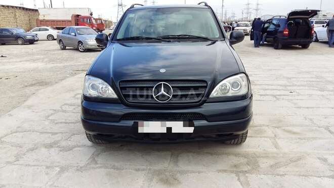Mercedes ML 270 2000, 315,000 km - 2.7 l - Sumqayıt