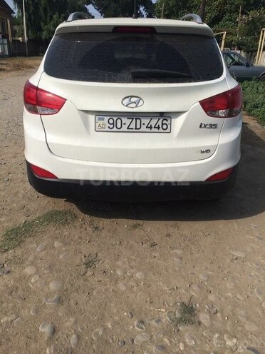 Hyundai ix35 2010, 136,900 km - 2.0 l - Quba