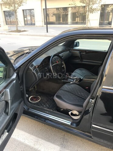 Mercedes E 200 1996, 356,000 km - 2.0 l - Bakı