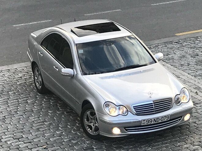 Mercedes C 320 2001, 325,000 km - 3.2 l - Bakı
