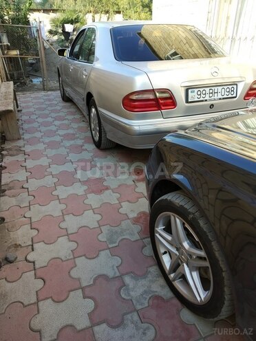 Mercedes E 240 2000, 340,000 km - 2.2 l - Bərdə