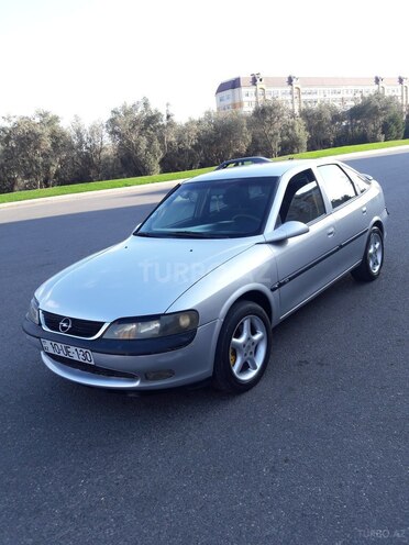 Opel Vectra 1997, 295,050 km - 2.0 l - Bakı