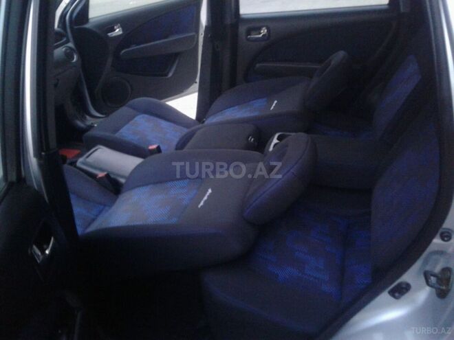 Mitsubishi Airtrek 2003, 175,000 km - 2.0 l - Sumqayıt