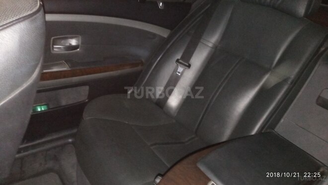 BMW 745 2004, 243,000 km - 4.4 l - Bakı