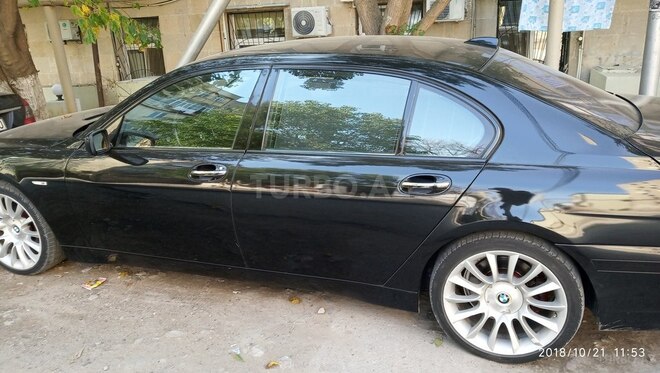 BMW 745 2004, 243,000 km - 4.4 l - Bakı
